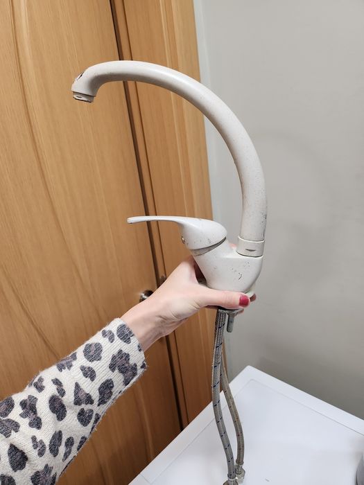 Смесител за мивка