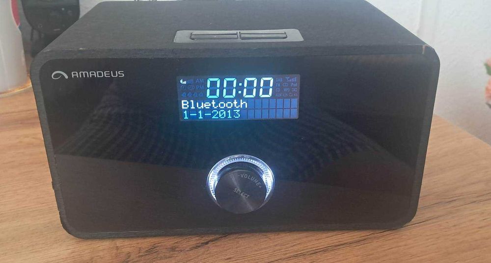 Radio AMADEUS/FM/DAB +/ Bluetooth