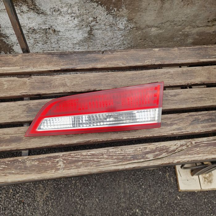 Фонарь на Honda Elysion, правый