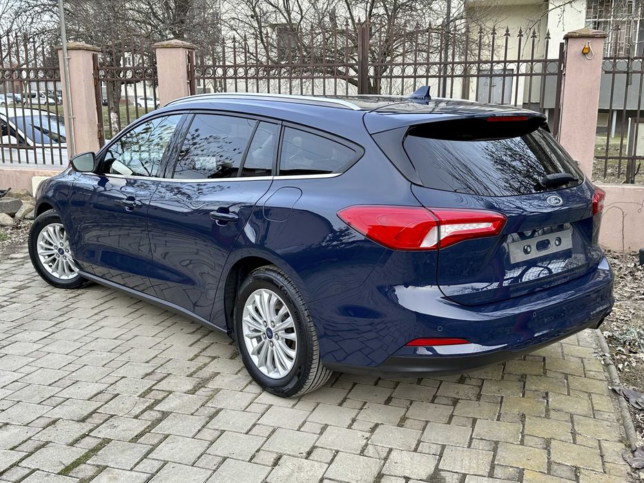 FORD Focus 2020 — imagine 4