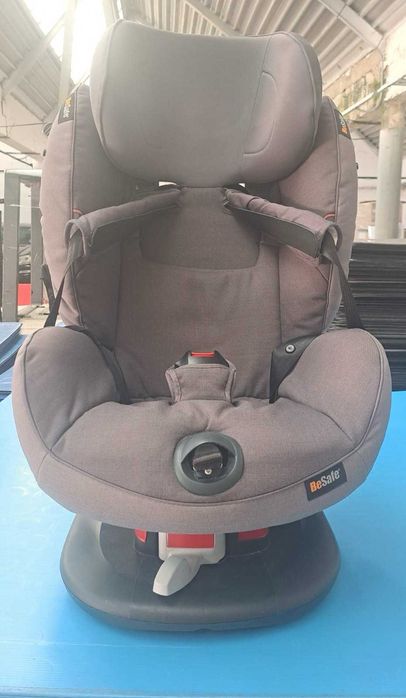 Столче за автомобил Besafe izi Comfort