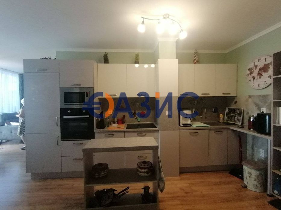 Продава се Тристаен апартамент в к.к. Слънчев бряг - 115 кв.м за 1435 €/кв.м - Снимка #9