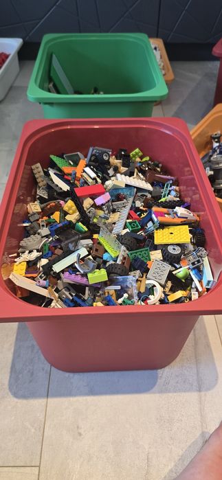 LEGO City, Creator, Techic, Ninjago, Super Heroes, Minecraft, Friends, Disney