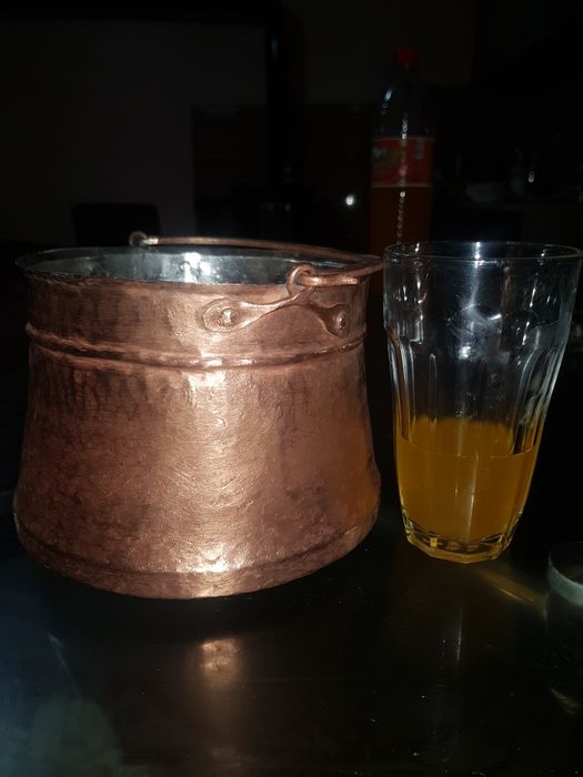 Менче за вино и тържества