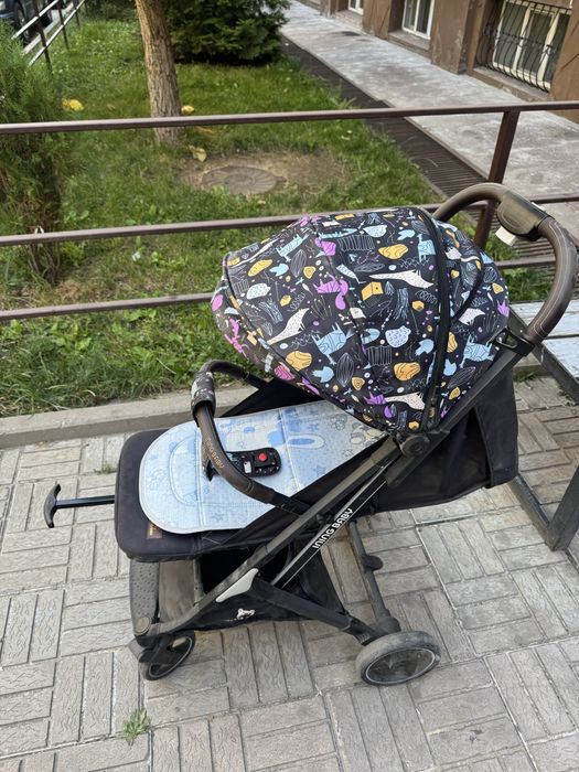 Детская коляска.