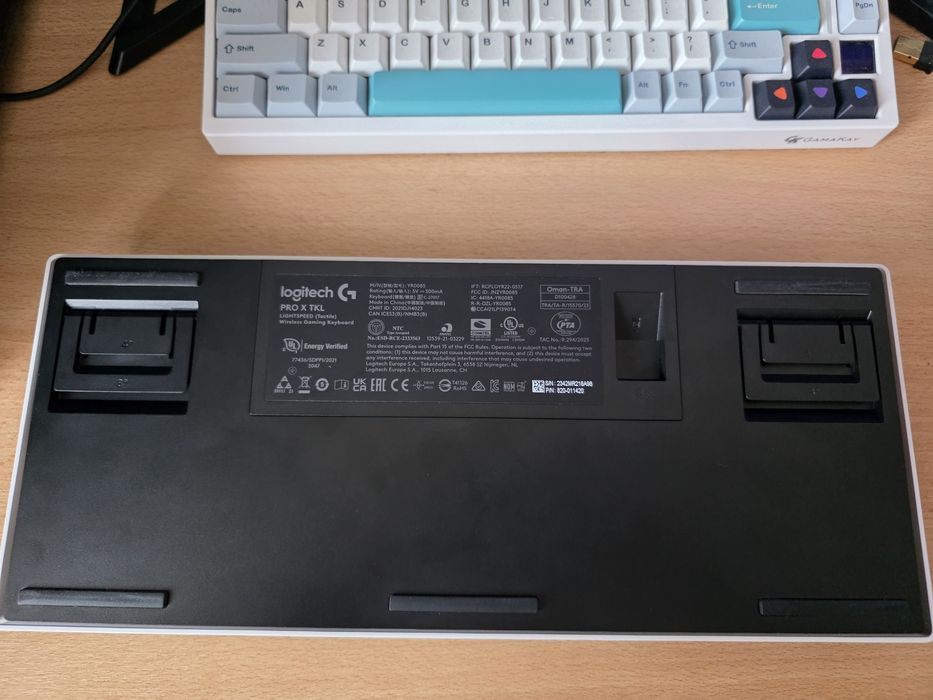 LOGITECH G PRO X TKL LIGHTSPEED геймърска клавиатура