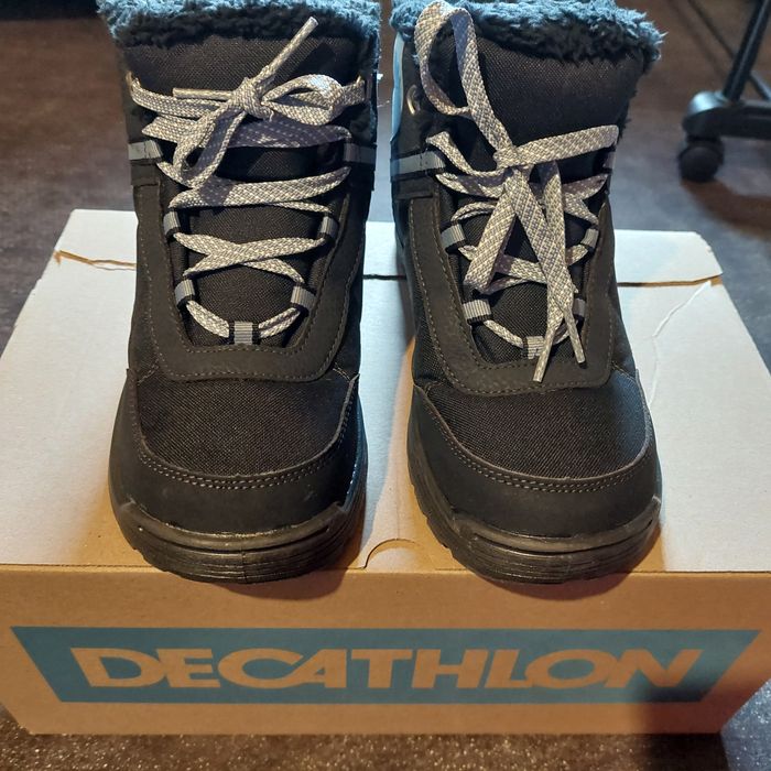 Зимни обувки 37 номер 23.5 см. стелка