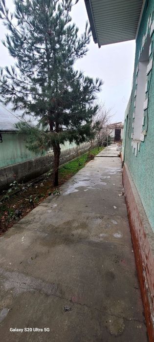 Uchkoprik tumani qoqonboyda xonadon sotiladi