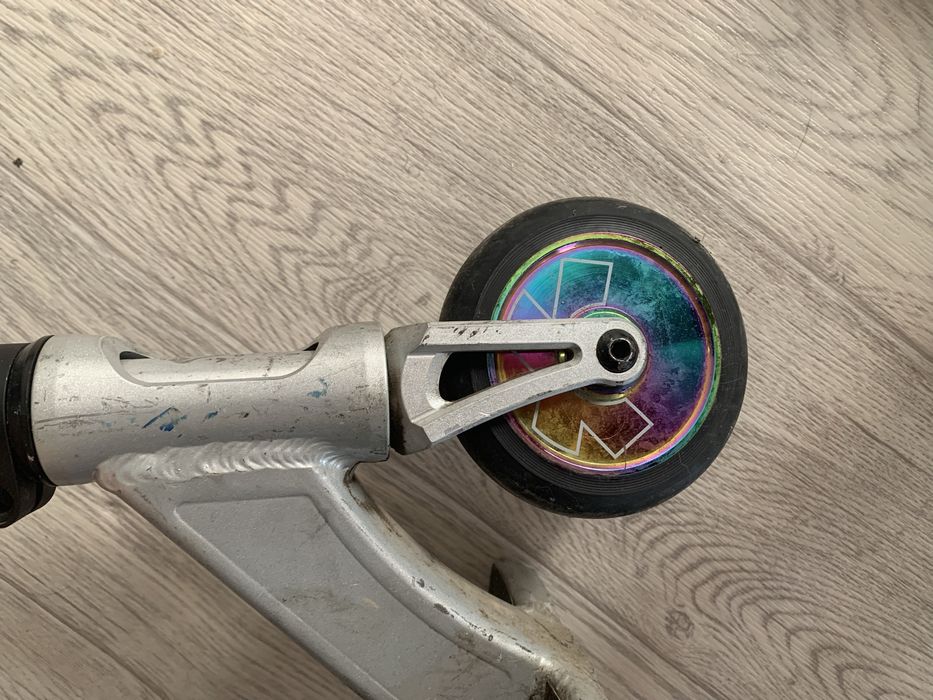 Продам трюковой самокат