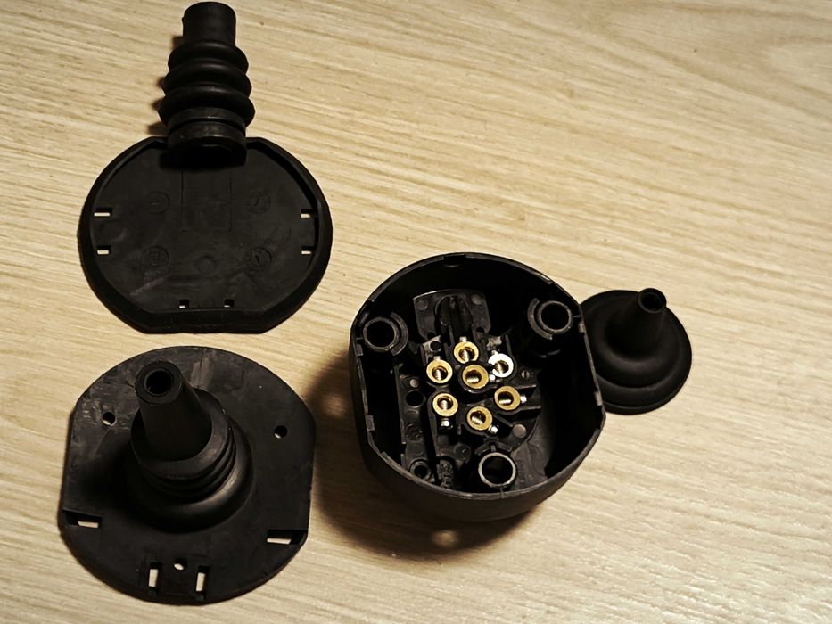 Ел. инсталация за теглич за Kia Niro (DE) 7-пина  Оригинална CAN модул