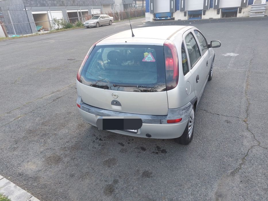 Опел корса в движение