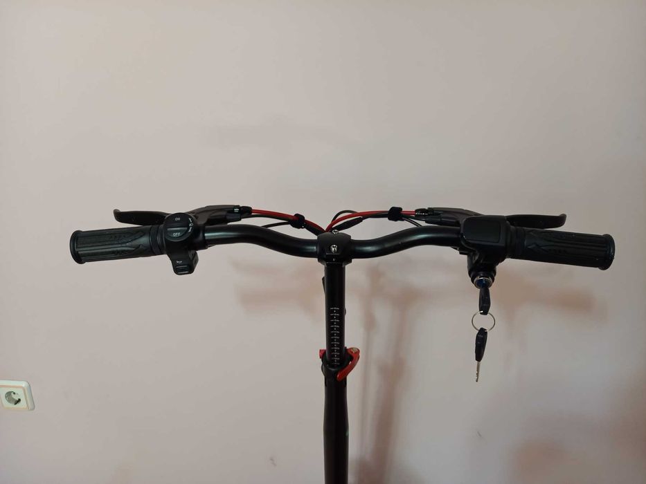 Електрически скутер/тротинетка със седалка iScooter i12 500W 7.5AH