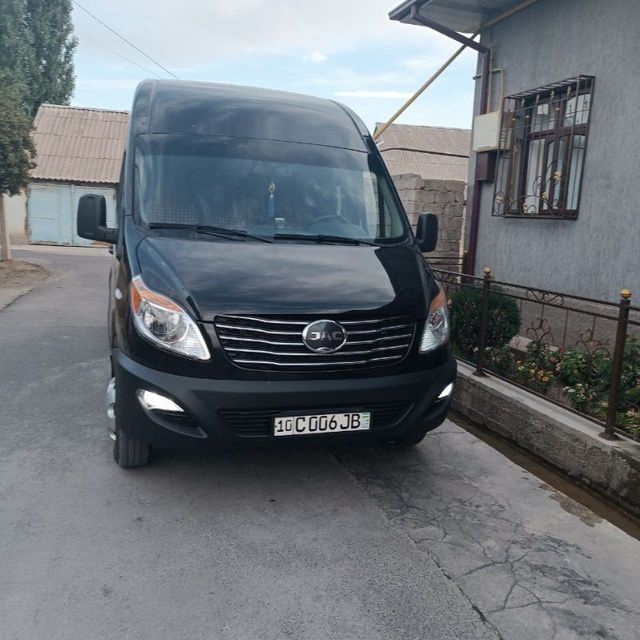 Uzbekistan bo'ylab sayohat