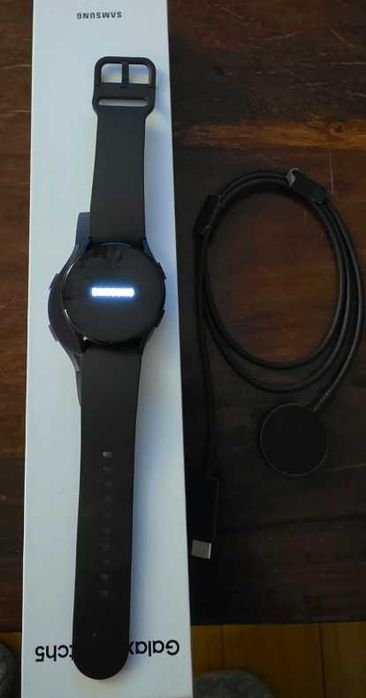Samsung Galaxy Watch5 40mm LTE/eSIM SM-R905F, Graphite, full box