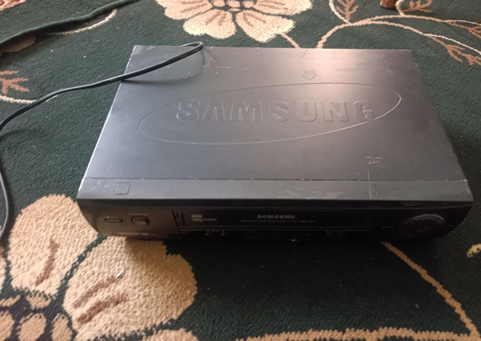 Eski tuylarni ko'rish uchun nomi: Samsung SVR-2501 VHS