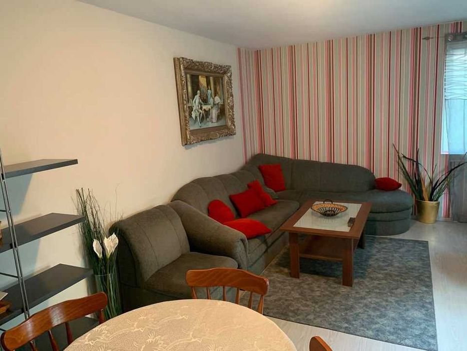 Дава се под наем Тристаен апартамент в Бургас, Лазур - 110 кв.м за 350 € - Снимка #1