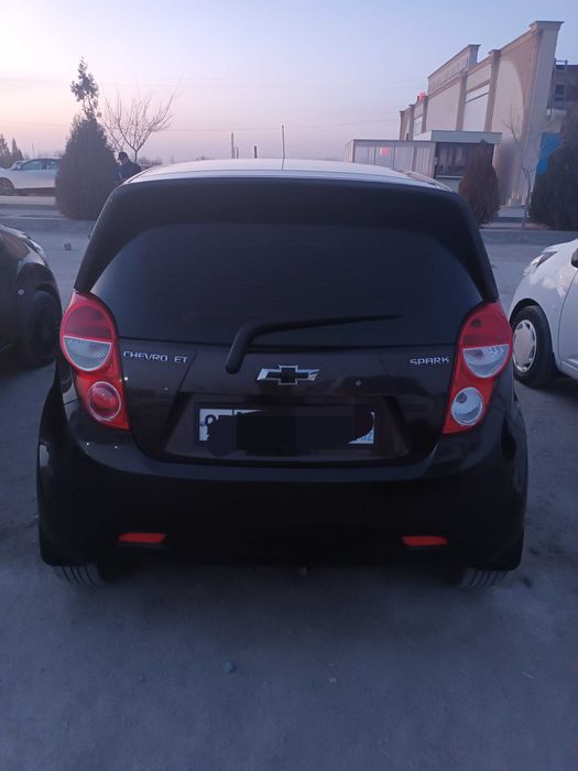 Chevrolet Spark sotiladi