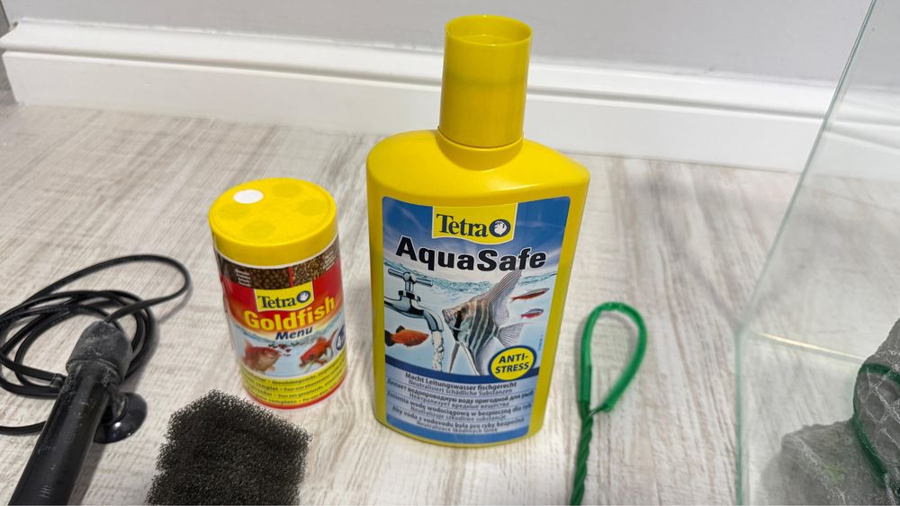 Acvariu pesti Aqnael  cu Kit complet