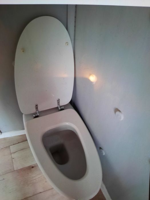 Унитаз новый под инсталяцию