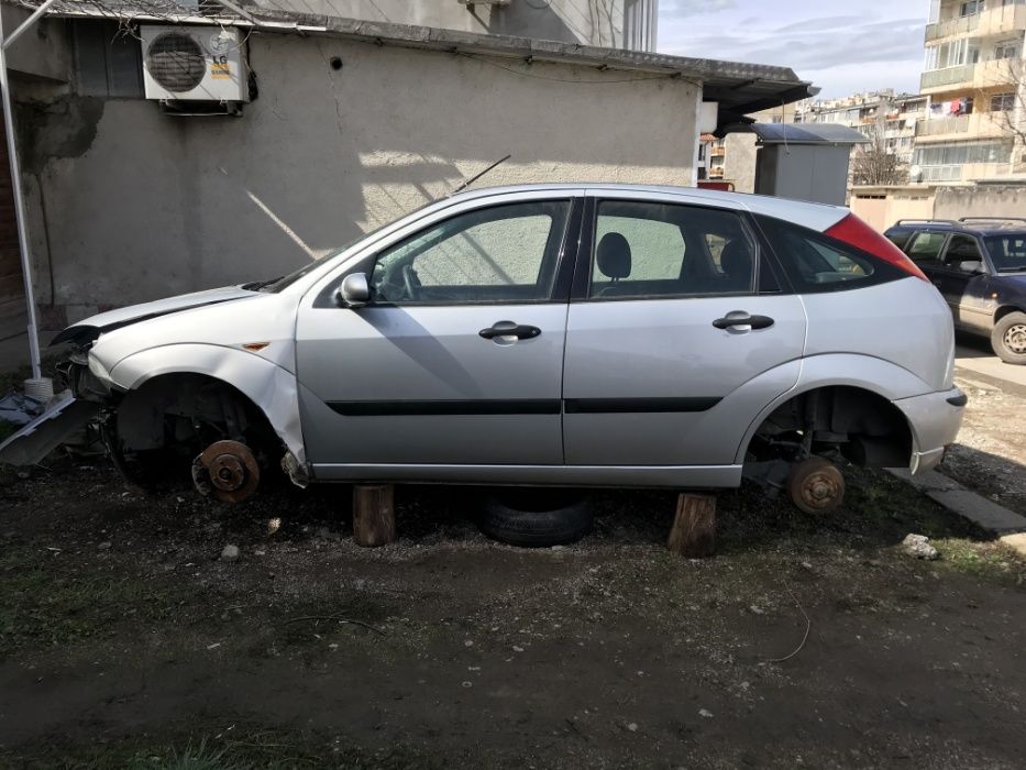 Продавам Ford Focus (MK1) на части