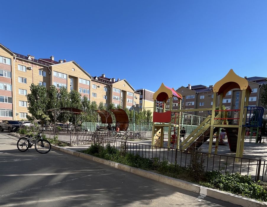 Квартира по суточно 1комн Батыс-2