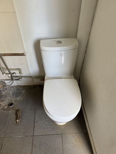 Раковина и унитаз  за 15 тыс