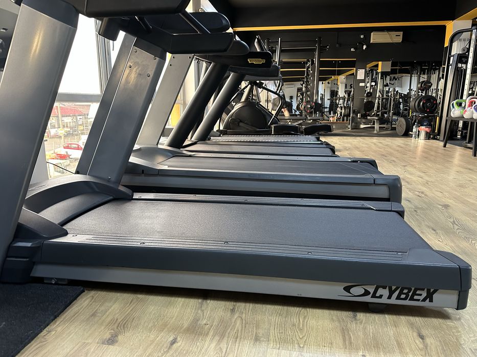 Bandă alergare profesionala Cybex, stare excelentă.