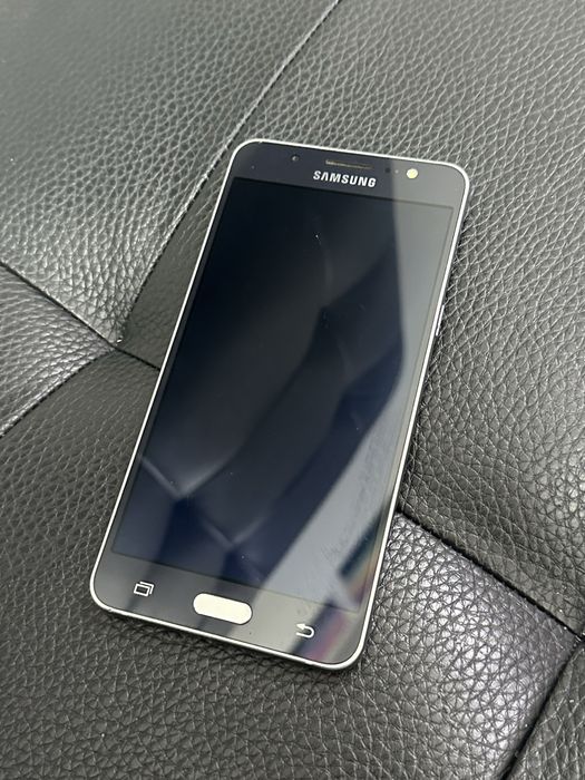 Samsung J5