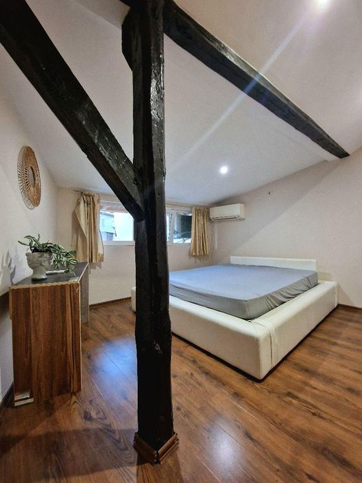 Дава се под наем Тристаен апартамент в Пловдив, Център - 100 кв.м за 500 € - Снимка #2