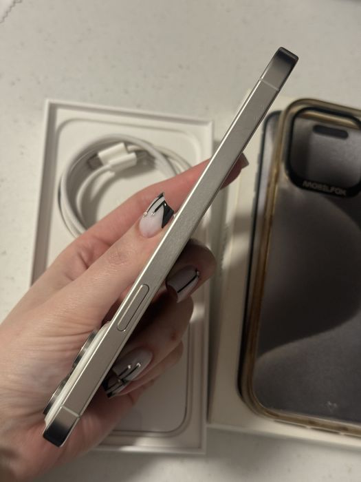 iPhone 15 Pro Max Alb impecabil 87% baterie