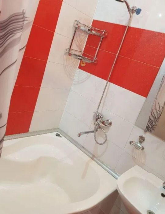 2-х комнатная в центре. Абая