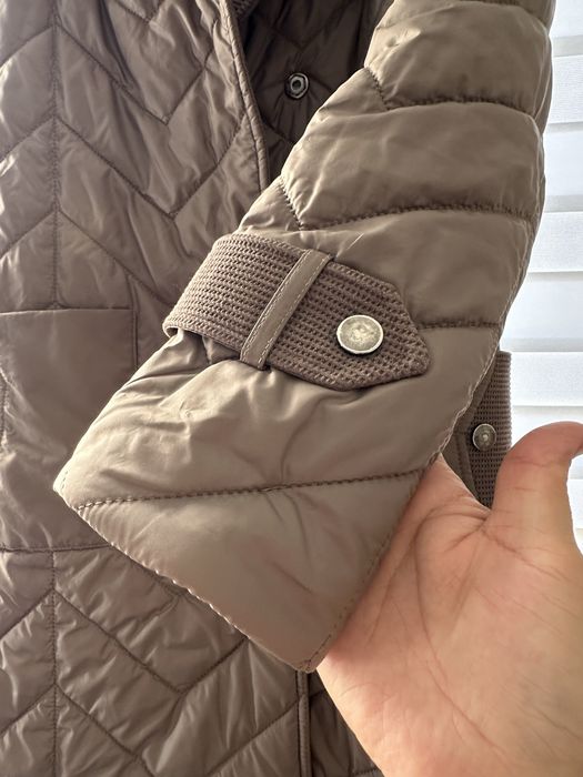 Қыстық куртка сатылады