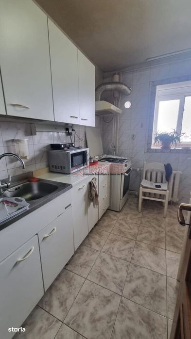 Metrou Aparatorii Patriei - doua camere decomandat