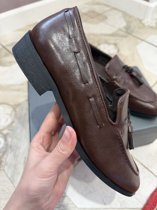 Лоферы коричневые новые