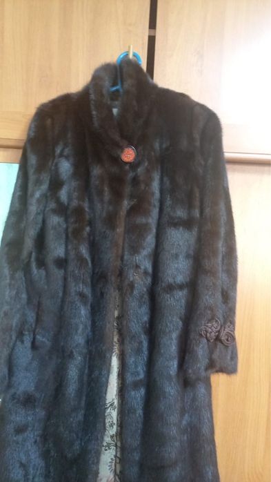 Продается женская норковая шуба рр 52-54