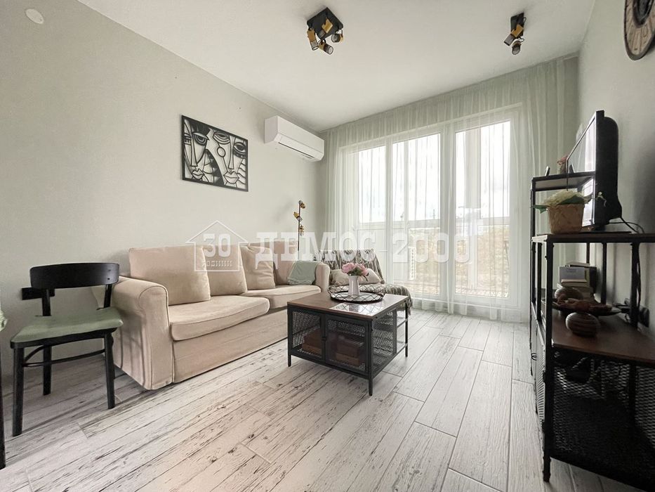 Дава се под наем Двустаен апартамент в Варна, ЖП Гара - 75 кв.м за 765 € - Снимка #4