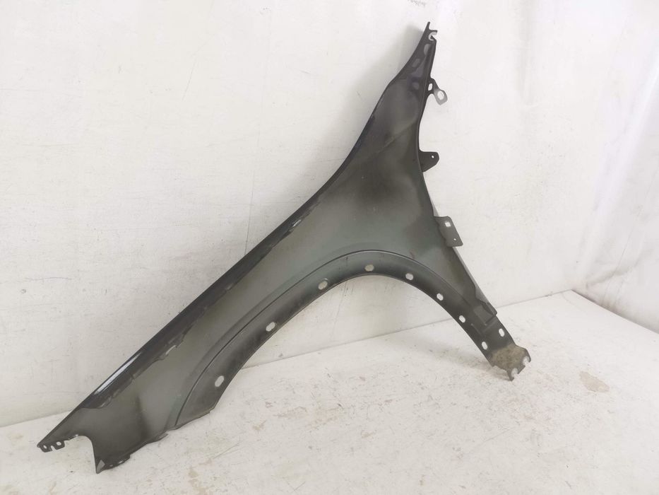 Aripa Fata Dreapta Mercedes-Benz  GLB 2019 2020 2021 2022 2023 2024 Or