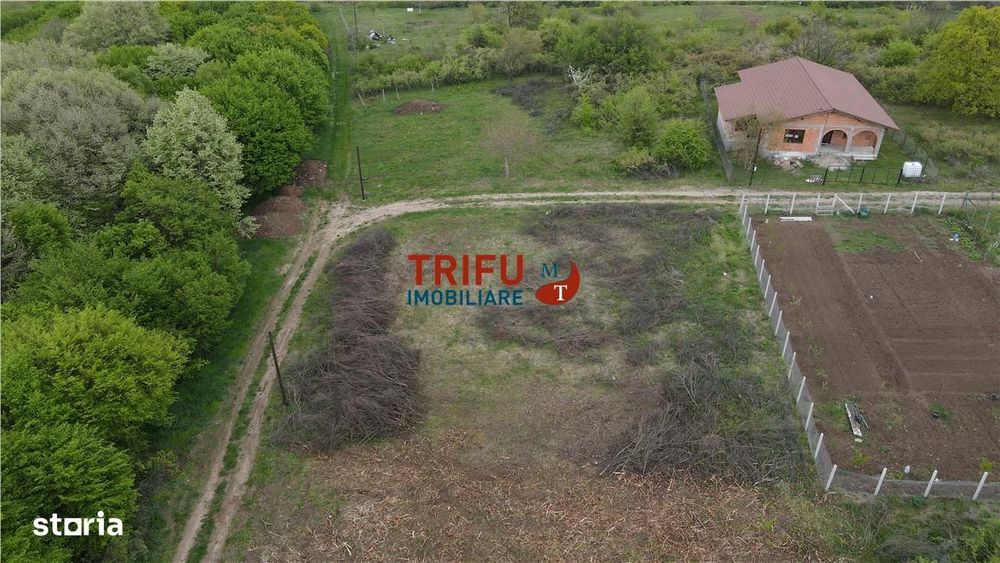 Teren de vanzare in zona Podei