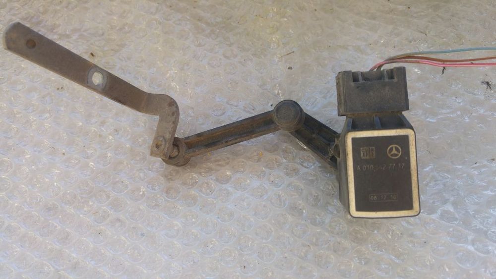 senzor balast xenon stanga mercedes m-class ml  w164 2011 a0105427717