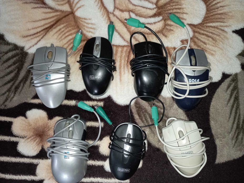 Set Mouse-uri cu cabluri PS2