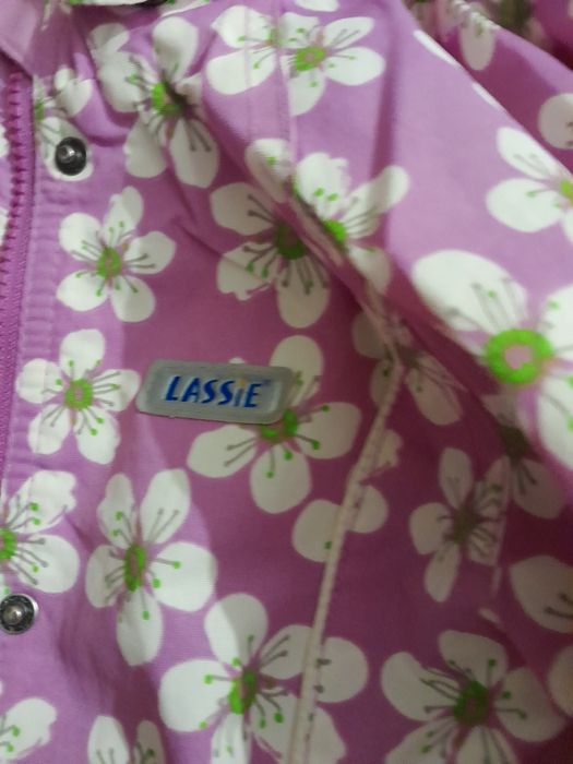 Куртка на 3-5 лет. Новая