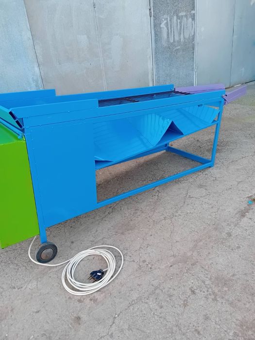 Машина за сортиране на лук и картофи