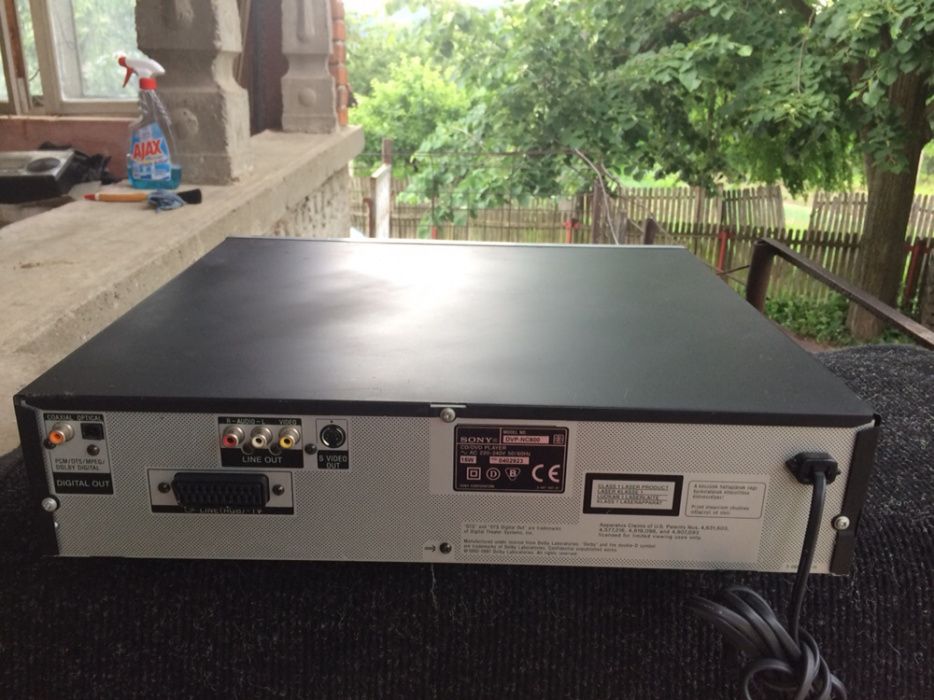 DVD CD Player .DV.P. -NC 600.