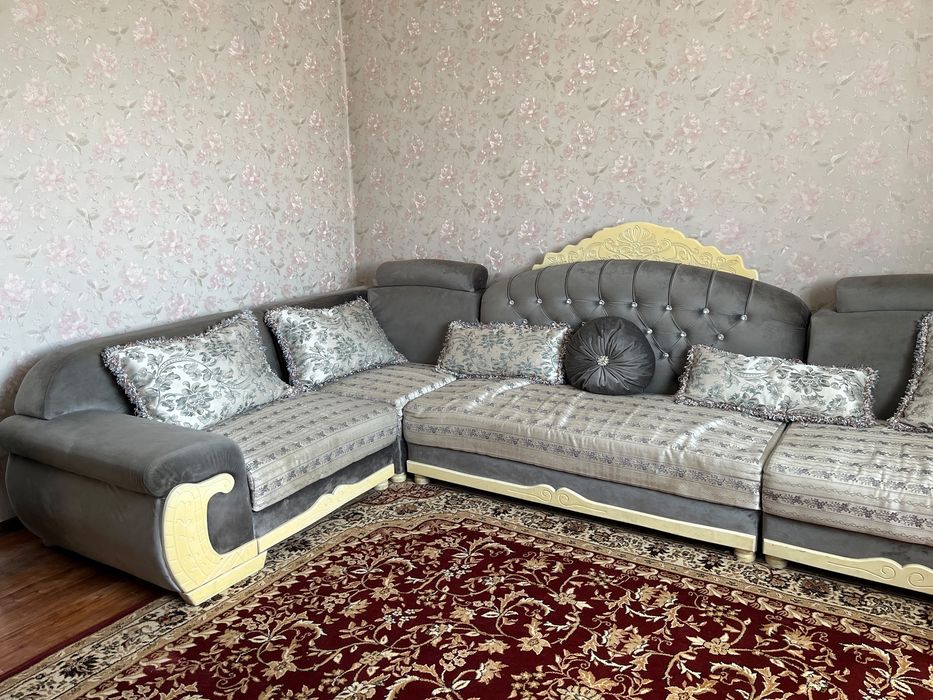 Диван угловой  для гостинный