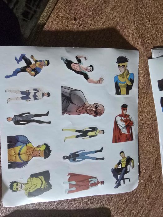 Наклейки и брелки Invincible