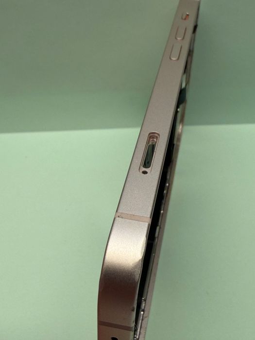 Carcasa spate iPhone 13 Roz originala capac spate sticla swap