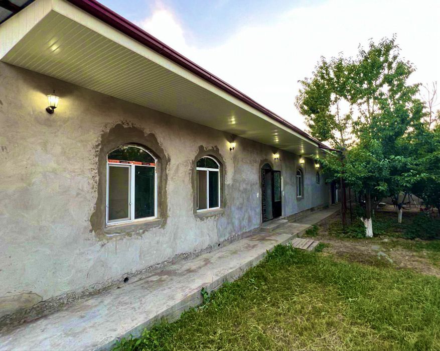 Uy sotiladi 4 sotka Politotdel