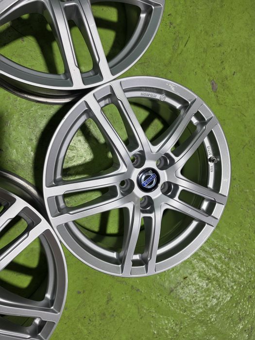 17 5x108 Volvo Ford лети джанти 5х108 форд волво