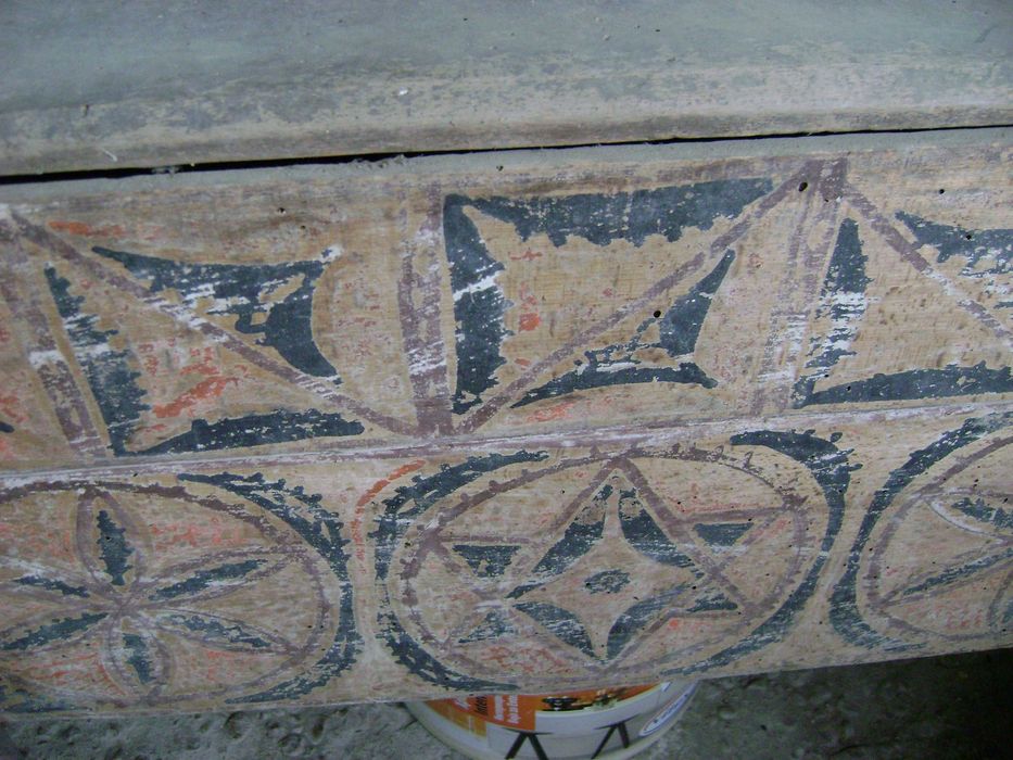 Стара ракла два броя  /скрин/ и стара закачалка .