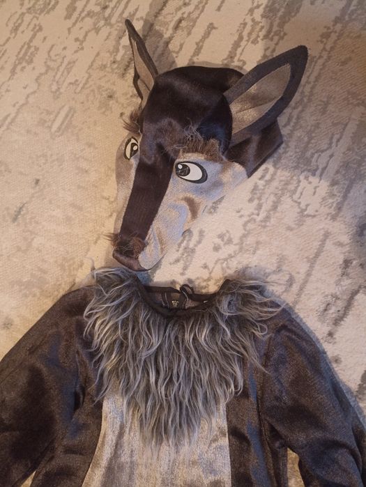 Продам костюм волка